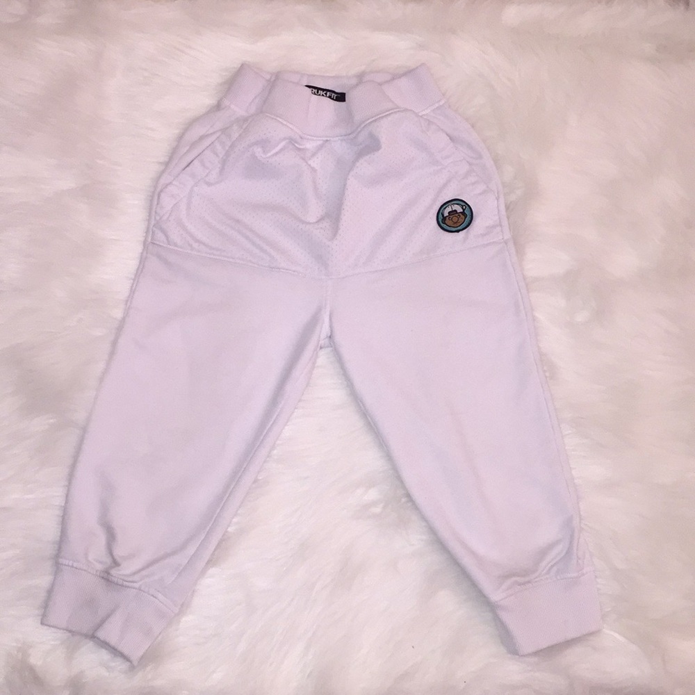 Boy's White Capri Joggers